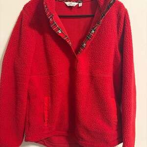 Vineyard Vines Red Sherpa Fleece Pullover with Plaid Trim, Size M